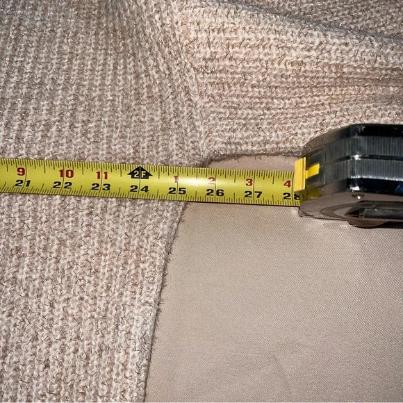 Boden Ivory Sparkle Ribbed Fluffy V-Neck Sweater Oversized Metallic Thread Sz 12 - Picture 11 of 15